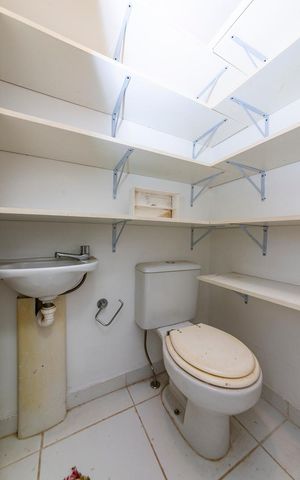 Apartamento à venda com 90m², 3 quartos e 2 vagas Apartamento à venda com 90m², 3 quartos e 2 vagasÁrea de Serviço