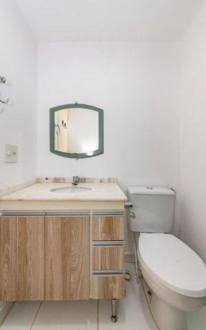 Apartamento à venda com 90m², 3 quartos e 2 vagas Apartamento à venda com 90m², 3 quartos e 2 vagasBanheiro Social