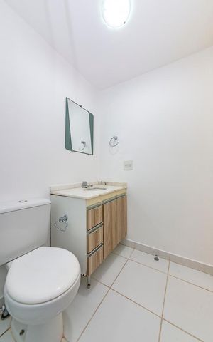 Apartamento à venda com 90m², 3 quartos e 2 vagas Apartamento à venda com 90m², 3 quartos e 2 vagasBanheiro da Suíte