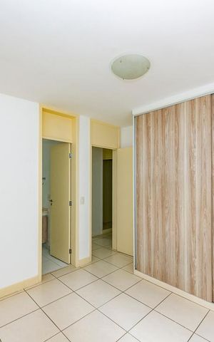 Apartamento à venda com 90m², 3 quartos e 2 vagas Apartamento à venda com 90m², 3 quartos e 2 vagasSuíte