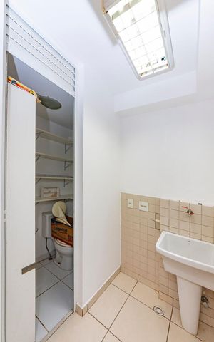 Apartamento à venda com 90m², 3 quartos e 2 vagas Apartamento à venda com 90m², 3 quartos e 2 vagasÁrea de Serviço