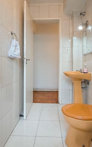 Apartamento para alugar com 78m², 2 quartos e sem vaga Apartamento para alugar com 78m², 2 quartos e sem vagaBanheiro Social