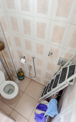 Apartamento para alugar com 78m², 2 quartos e sem vaga Apartamento para alugar com 78m², 2 quartos e sem vagaBanheiro de Serviço