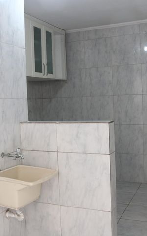 Casa para alugar com 35m², 1 quarto e sem vagaCozinha e Área de Serviço