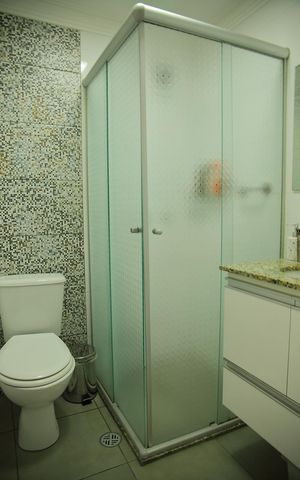 Apartamento à venda com 104m², 3 quartos e 3 vagasBanheiro de Serviço 
