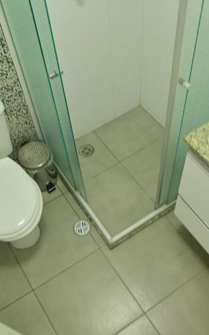 Apartamento à venda com 104m², 3 quartos e 3 vagasBanheiro de Serviço 