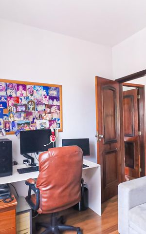 Casa de condomínio à venda com 250m², 5 quartos e 4 vagasQuarto 4