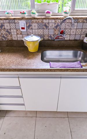 Casa de condomínio à venda com 250m², 5 quartos e 4 vagasCozinha