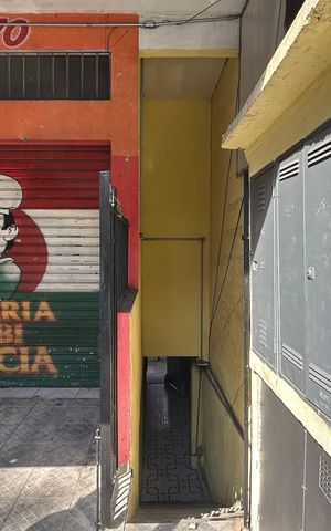 Casa para alugar com 55m², 1 quarto e sem vaga Casa para alugar com 55m², 1 quarto e sem vagaFachada