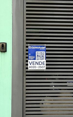 Casa à venda com 150m², 3 quartos e 3 vagas Casa à venda com 150m², 3 quartos e 3 vagasPlaca