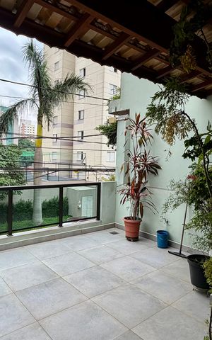 Casa à venda com 150m², 3 quartos e 3 vagas Casa à venda com 150m², 3 quartos e 3 vagasVaranda 1