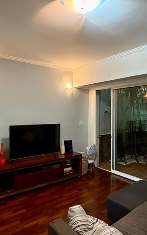 Casa à venda com 150m², 3 quartos e 3 vagas Casa à venda com 150m², 3 quartos e 3 vagasSala 1