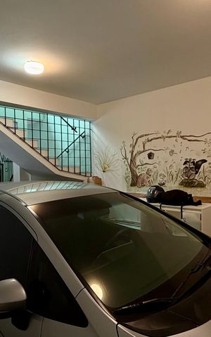 Casa à venda com 150m², 3 quartos e 3 vagas Casa à venda com 150m², 3 quartos e 3 vagasGaragem 1