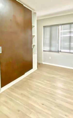 Casa para alugar com 597m², 4 quartos e 6 vagas Casa para alugar com 597m², 4 quartos e 6 vagasQuarto 3