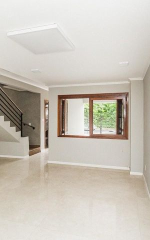 Casa à venda com 120m², 3 quartos e 1 vaga Casa à venda com 120m², 3 quartos e 1 vagaSala