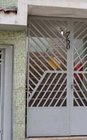 Casa à venda com 156m², 3 quartos e 3 vagasFachada
