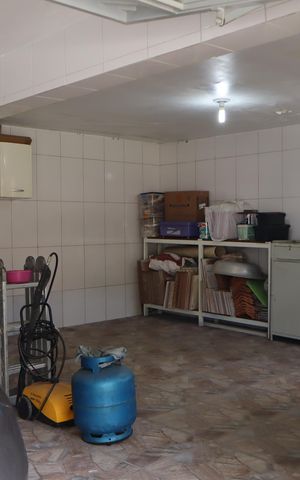 Casa à venda com 156m², 3 quartos e 3 vagasGaragem