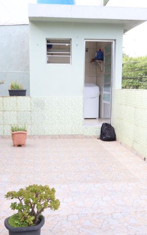Casa à venda com 156m², 3 quartos e 3 vagasVaranda 1