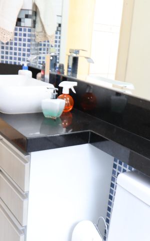 Casa à venda com 180m², 3 quartos e 2 vagasBanheiro 2