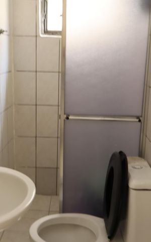 Casa à venda com 180m², 3 quartos e 2 vagasBanheiro 3