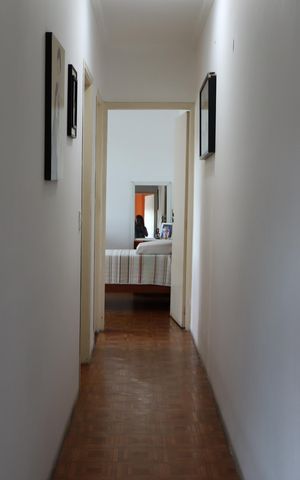 Casa à venda com 180m², 3 quartos e 2 vagasCorredor 