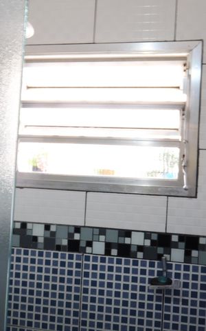 Casa à venda com 180m², 3 quartos e 2 vagasBanheiro 2