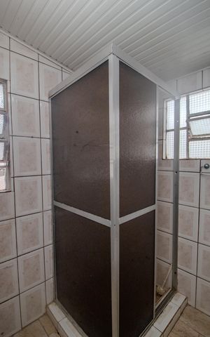 Casa para alugar com 250m², 3 quartos e sem vaga Casa para alugar com 250m², 3 quartos e sem vagaBanheiro da Suíte