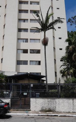 Apartamento à venda com 82m², 2 quartos e 1 vaga Apartamento à venda com 82m², 2 quartos e 1 vagaFachada