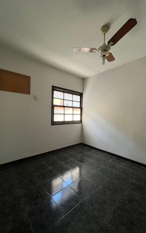 Casa à venda com 321m², 5 quartos e 3 vagasQuarto