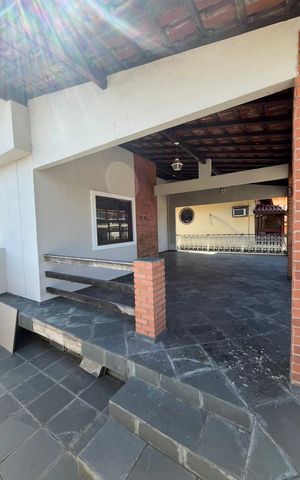 Casa à venda com 321m², 5 quartos e 3 vagasÁrea externa