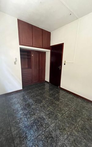 Casa à venda com 321m², 5 quartos e 3 vagasQuarto