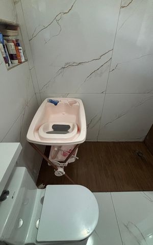 Casa para alugar com 80m², 3 quartos e 1 vaga Casa para alugar com 80m², 3 quartos e 1 vagaBanheiro