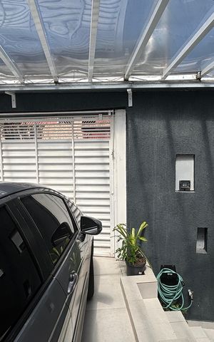 Casa para alugar com 80m², 3 quartos e 1 vaga Casa para alugar com 80m², 3 quartos e 1 vagaQuintal - Garagem