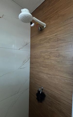Casa para alugar com 80m², 3 quartos e 1 vaga Casa para alugar com 80m², 3 quartos e 1 vagaBanheiro
