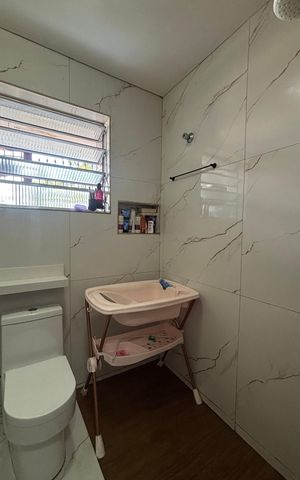 Casa para alugar com 80m², 3 quartos e 1 vaga Casa para alugar com 80m², 3 quartos e 1 vagaBanheiro