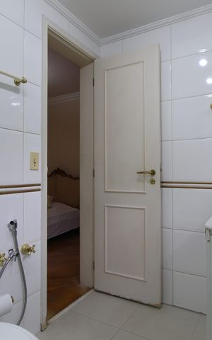 Apartamento à venda com 116m², 2 quartos e 2 vagasBanheiro da Suíte 2