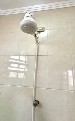 Casa à venda com 160m², 3 quartos e 2 vagasBanheiro 2