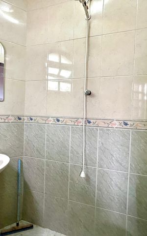 Casa à venda com 160m², 3 quartos e 2 vagasBanheiro 2