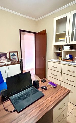 Casa à venda com 160m², 3 quartos e 2 vagasQuarto 2