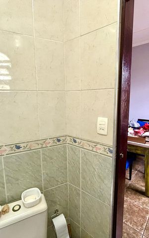 Casa à venda com 160m², 3 quartos e 2 vagasBanheiro 2