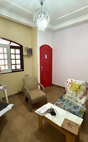 Casa à venda com 160m², 3 quartos e 2 vagasSala