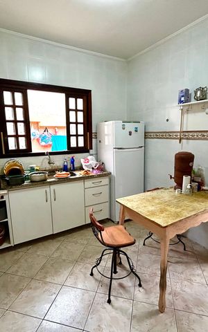 Casa à venda com 160m², 3 quartos e 2 vagasCozinha