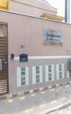 Apartamento para alugar com 45m², 2 quartos e 1 vaga Apartamento para alugar com 45m², 2 quartos e 1 vagaFachada
