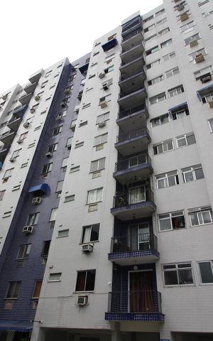 Apartamento à venda com 57m², 2 quartos e 1 vagaFachada