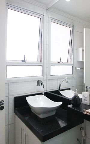 Apartamento para alugar com 47m², 2 quartos e 1 vaga Apartamento para alugar com 47m², 2 quartos e 1 vagaBanheiro