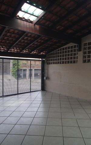 Casa à venda com 168m², 3 quartos e 2 vagasGaragem