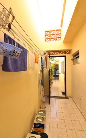 Casa à venda com 136m², 3 quartos e 2 vagasÁrea de Serviço