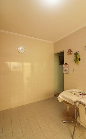 Casa à venda com 136m², 3 quartos e 2 vagasCozinha 