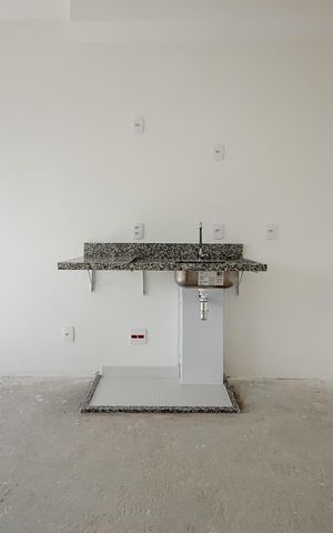 Apartamento à venda com 28m², 1 quarto e sem vaga Apartamento à venda com 28m², 1 quarto e sem vagaCozinha e Área de Serviço