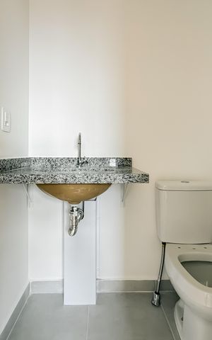 Apartamento à venda com 28m², 1 quarto e sem vaga Apartamento à venda com 28m², 1 quarto e sem vagaBanheiro da Suíte